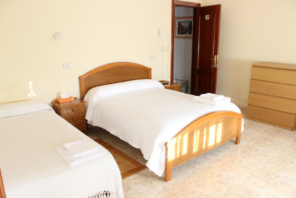 O Cruceiro Hotel Puentedeume Phòng bức ảnh