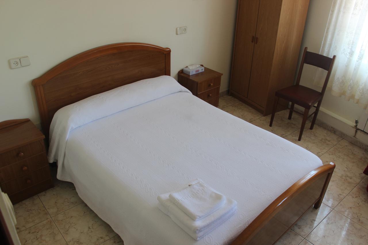 O Cruceiro Hotel Puentedeume Ngoại thất bức ảnh